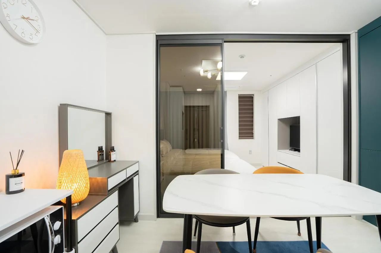 Jeju Seomun Residence Hotel Lägenhetshotell