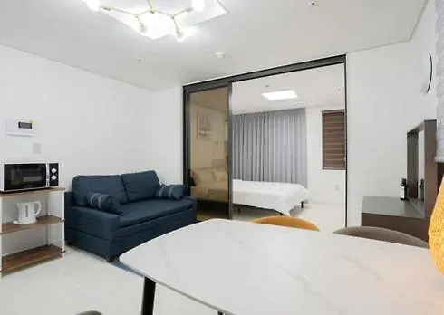 Jeju Seomun Residence Hotel Lägenhetshotell